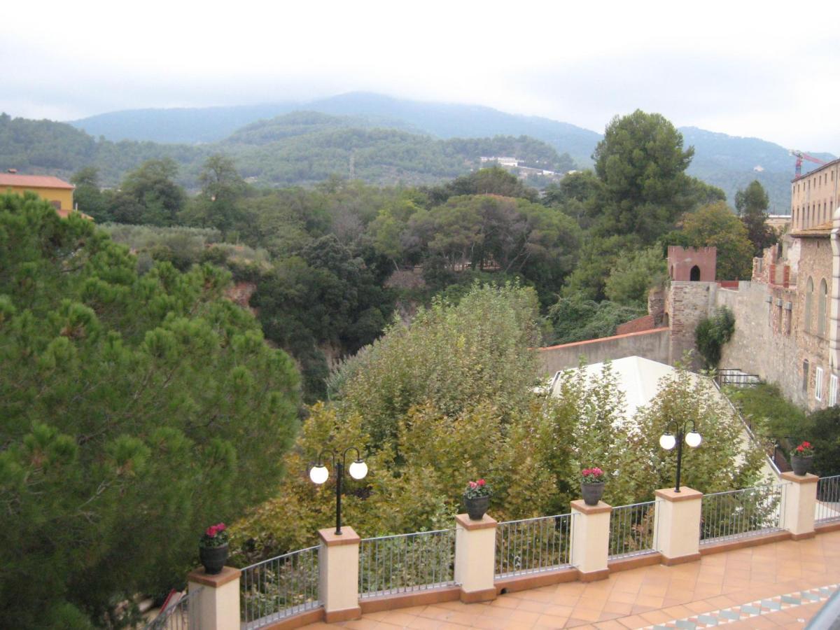 Hotel Balneari Termes Victòria Caldes De Montbui Esterno foto