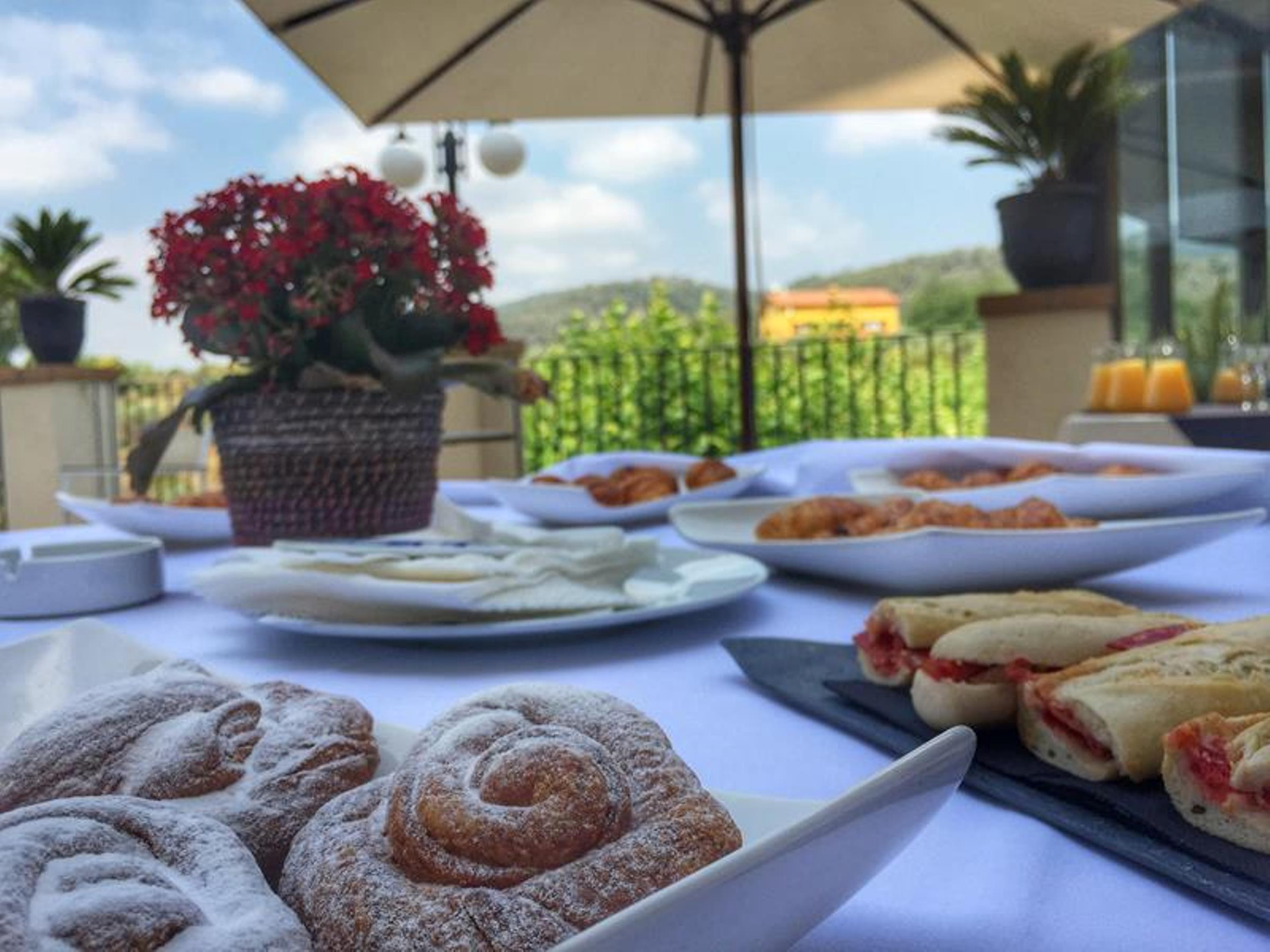 Hotel Balneari Termes Victòria Caldes De Montbui Esterno foto